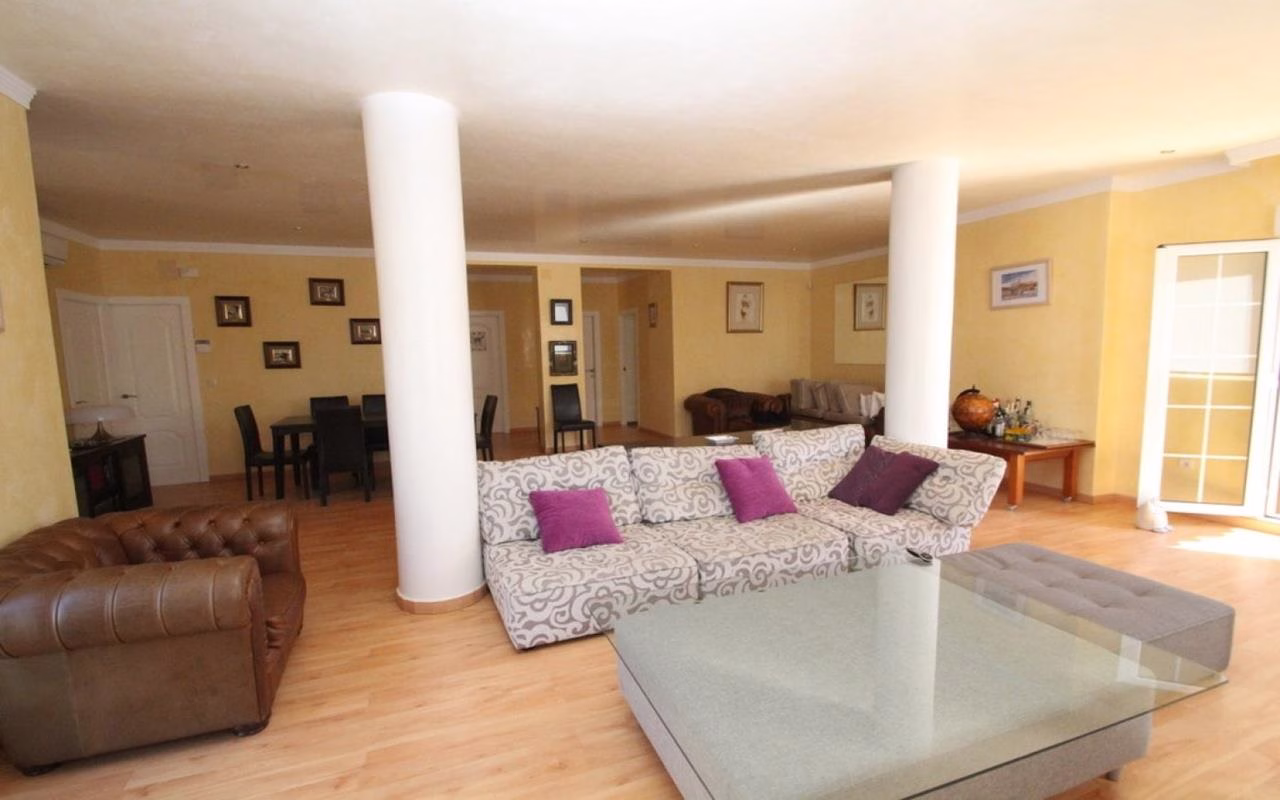 WIH2401_5 Bedrooms Detached Villa with Pool and 2 separate Guest Apartments, 200m to the Beach_CABO ROIG_ORIHUELA COSTA | White Villas in Spain WhiteVillasInSpain13 23