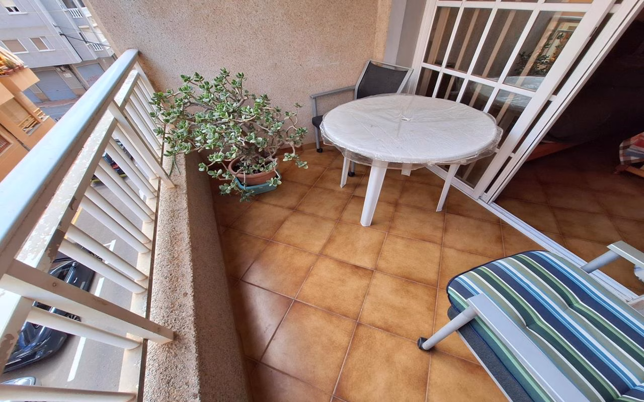 WV2595_2 Bedrooms Apartment on 2nd Floor with Lift Access and Terrace, 150m to the Beach_TORREVIEJA | White Villas in Spain WhiteVillasInSpain14 25