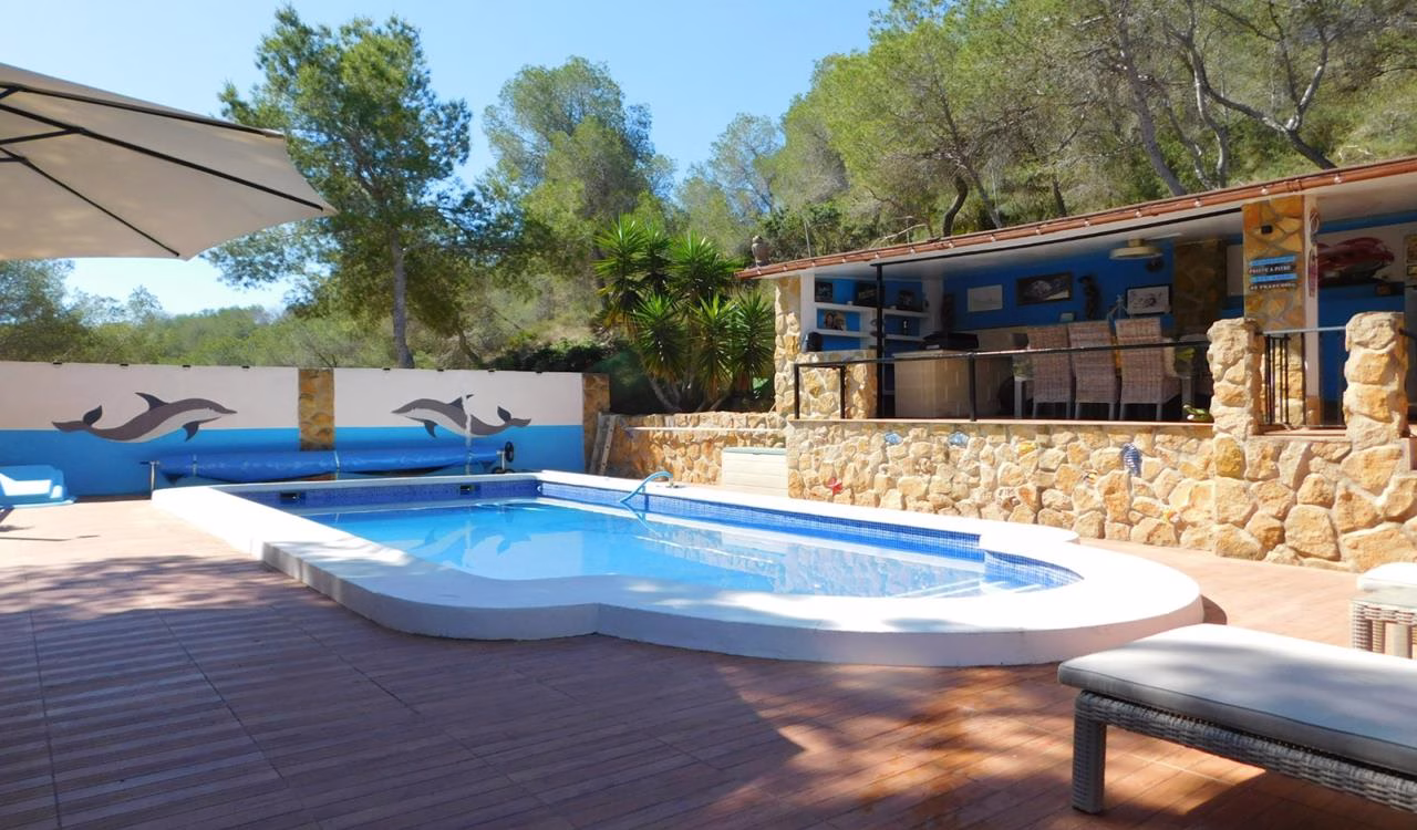 WT0040_2 Bedrooms Wooden Chalet with Pool, Garage and Separate Guest House_TORREMENDO | White Villas in Spain WhiteVillasInSpain18 28