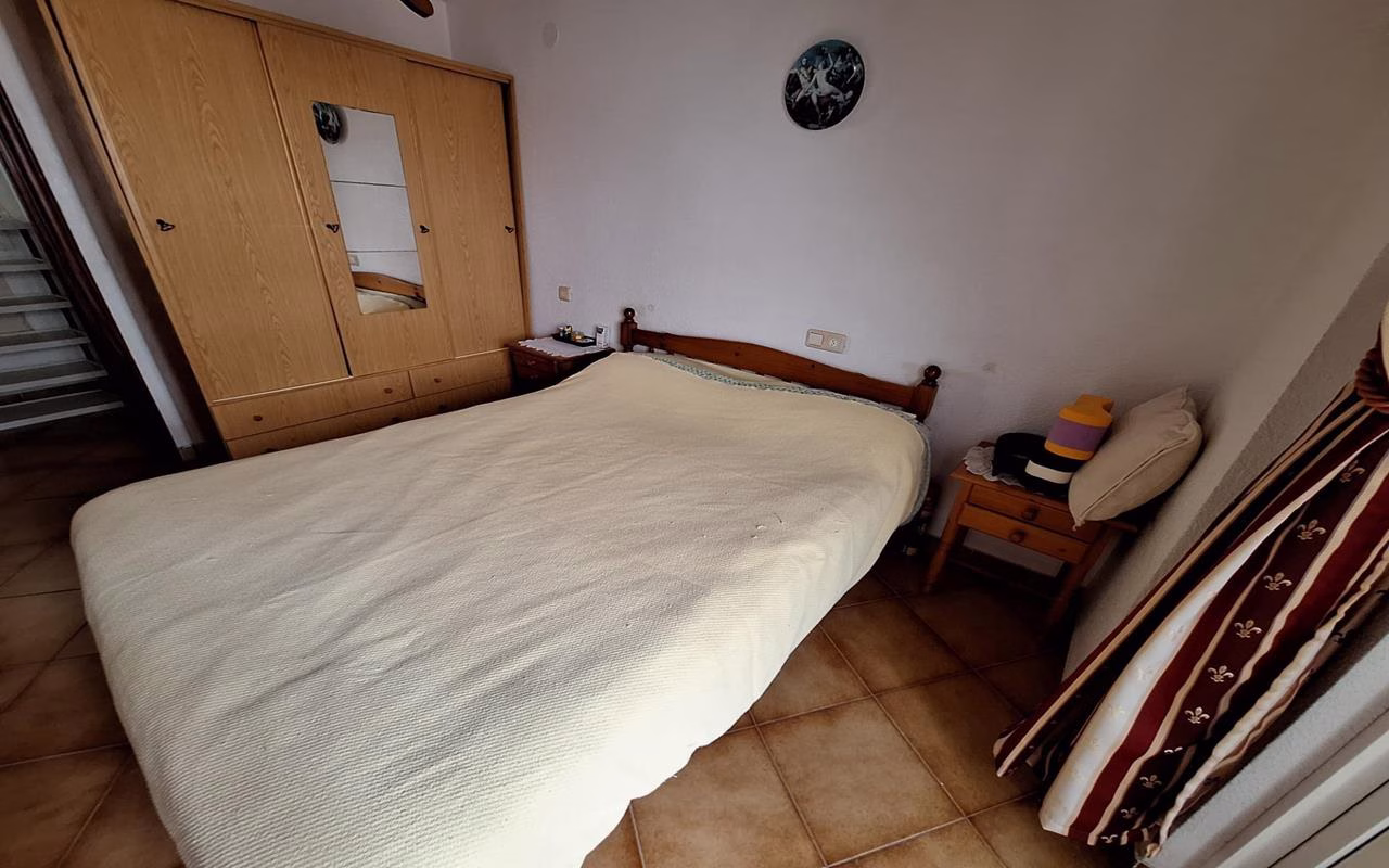 WV2595_2 Bedrooms Apartment on 2nd Floor with Lift Access and Terrace, 150m to the Beach_TORREVIEJA | White Villas in Spain WhiteVillasInSpain20 19