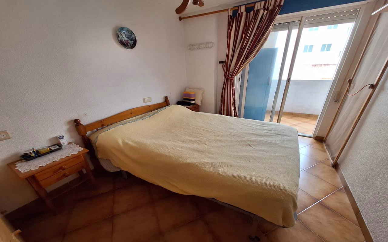 WV2595_2 Bedrooms Apartment on 2nd Floor with Lift Access and Terrace, 150m to the Beach_TORREVIEJA | White Villas in Spain WhiteVillasInSpain21 17
