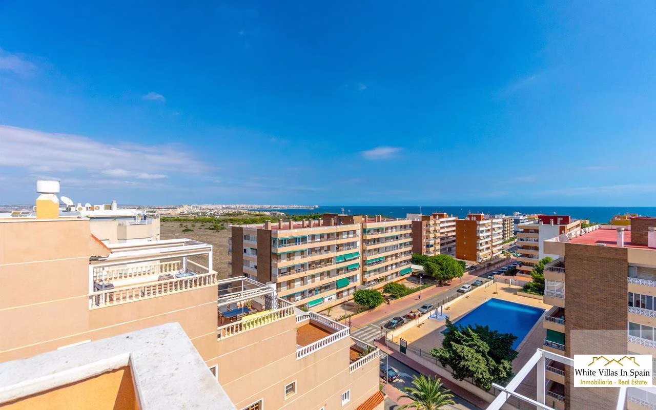 WV2593_2 Bedrooms Apartment on 2nd Floor with comm. Pool, Terrace and Lift Access_ Punta Prima_Torrevieja | White Villas in Spain WhiteVillasInSpain22 14