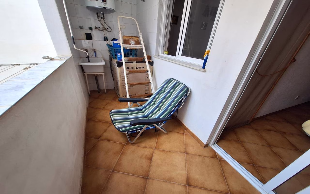 WV2595_2 Bedrooms Apartment on 2nd Floor with Lift Access and Terrace, 150m to the Beach_TORREVIEJA | White Villas in Spain WhiteVillasInSpain23 14