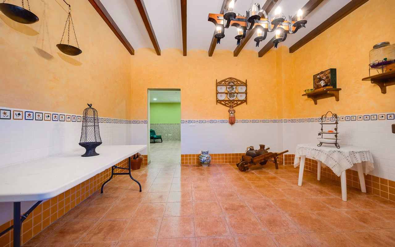 WS5415_5 Bedrooms Detached Villa with Pool, Garage, BBQ/Kitchen and Separate Guest Accommodation_SAN MIGUEL DE SALINAS | White Villas in Spain WhiteVillasInSpain24 5