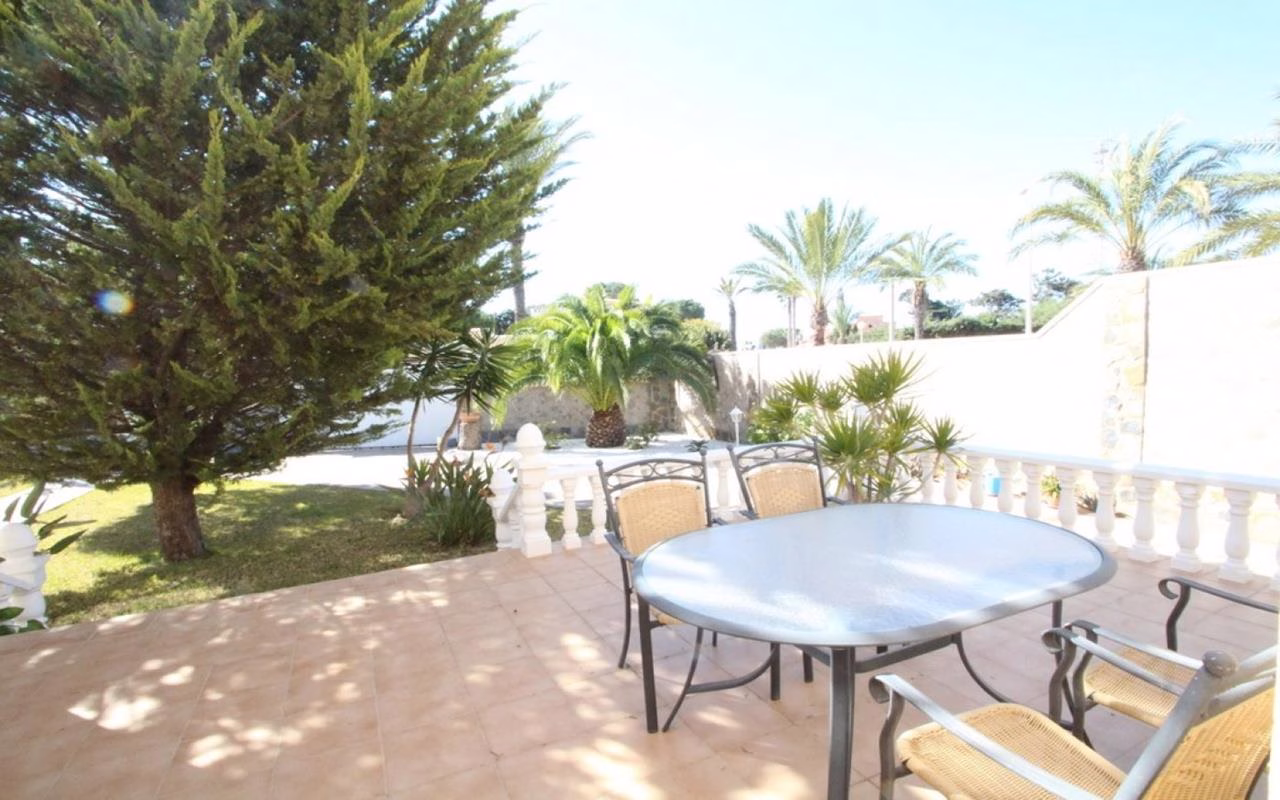WIH2401_5 Bedrooms Detached Villa with Pool and 2 separate Guest Apartments, 200m to the Beach_CABO ROIG_ORIHUELA COSTA | White Villas in Spain WhiteVillasInSpain25 10
