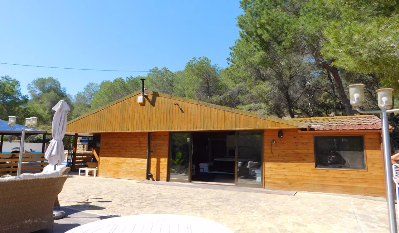 WT0040_2 Bedrooms Wooden Chalet with Pool, Garage and Separate Guest House_TORREMENDO | White Villas in Spain WhiteVillasInSpain25 18