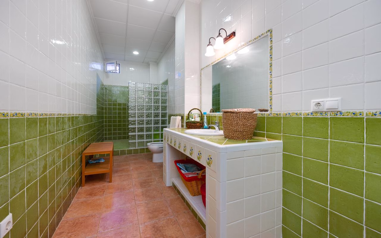 WS5415_5 Bedrooms Detached Villa with Pool, Garage, BBQ/Kitchen and Separate Guest Accommodation_SAN MIGUEL DE SALINAS | White Villas in Spain WhiteVillasInSpain28 4