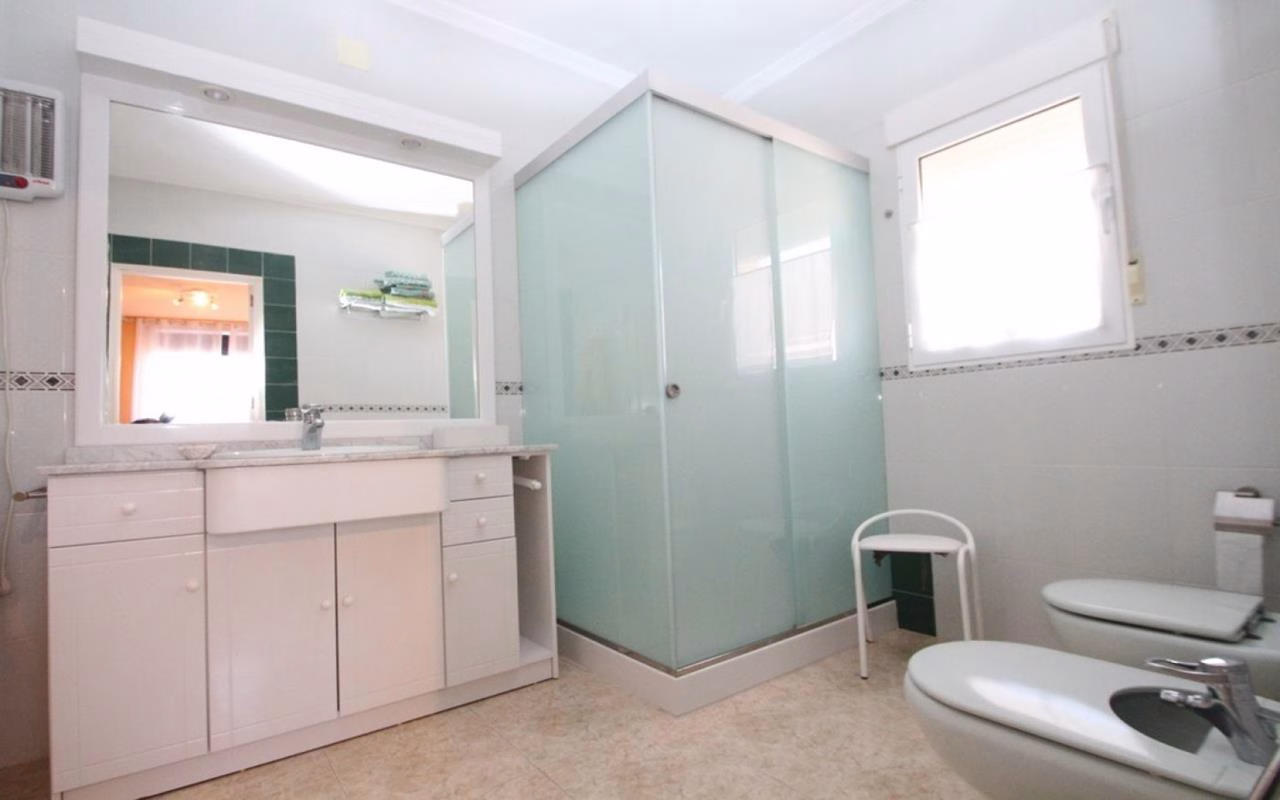 WIH2401_5 Bedrooms Detached Villa with Pool and 2 separate Guest Apartments, 200m to the Beach_CABO ROIG_ORIHUELA COSTA | White Villas in Spain WhiteVillasInSpain29 7