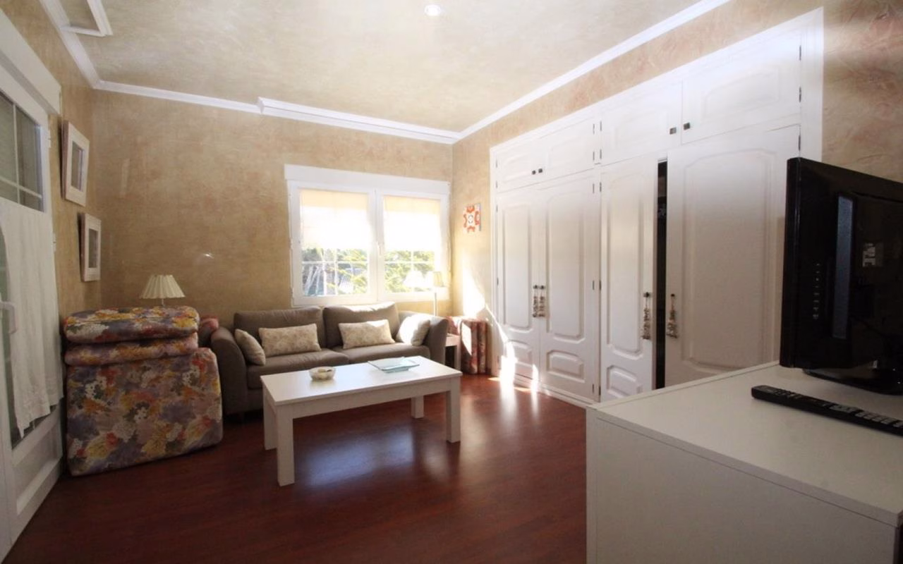 WIH2401_5 Bedrooms Detached Villa with Pool and 2 separate Guest Apartments, 200m to the Beach_CABO ROIG_ORIHUELA COSTA | White Villas in Spain WhiteVillasInSpain32 7