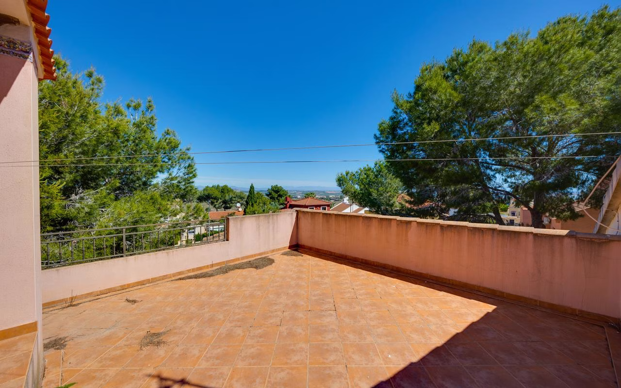 WS5415_5 Bedrooms Detached Villa with Pool, Garage, BBQ/Kitchen and Separate Guest Accommodation_SAN MIGUEL DE SALINAS | White Villas in Spain WhiteVillasInSpain33 4