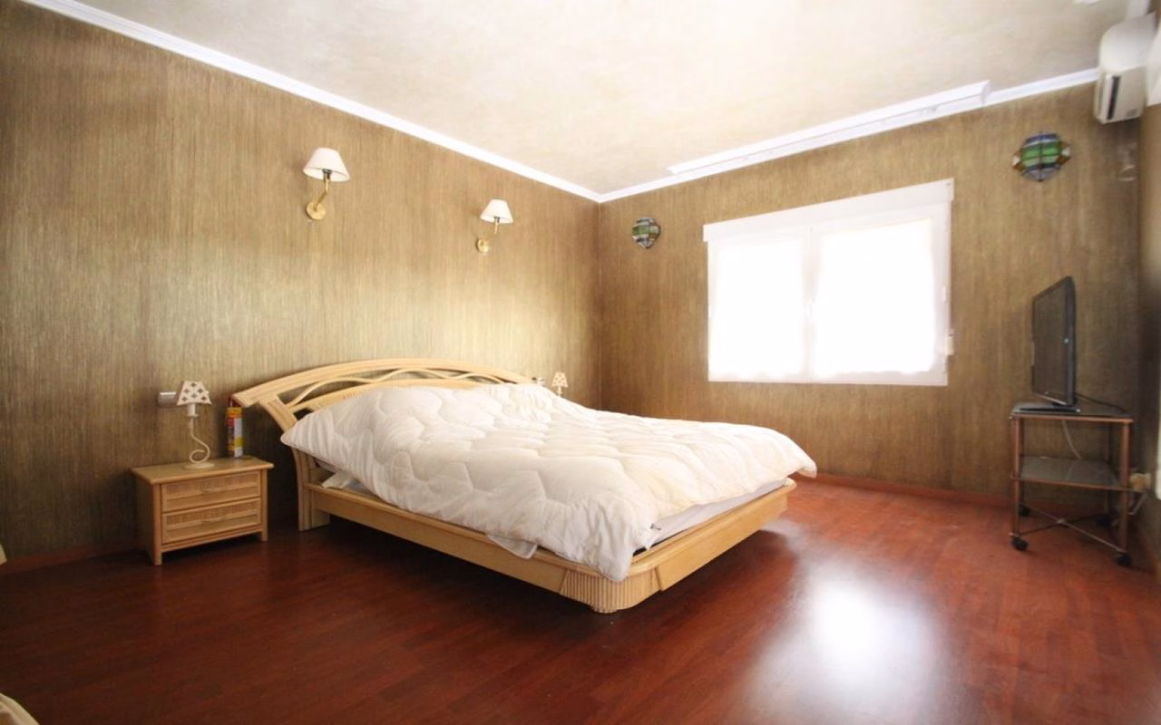 WIH2401_5 Bedrooms Detached Villa with Pool and 2 separate Guest Apartments, 200m to the Beach_CABO ROIG_ORIHUELA COSTA | White Villas in Spain WhiteVillasInSpain33 7