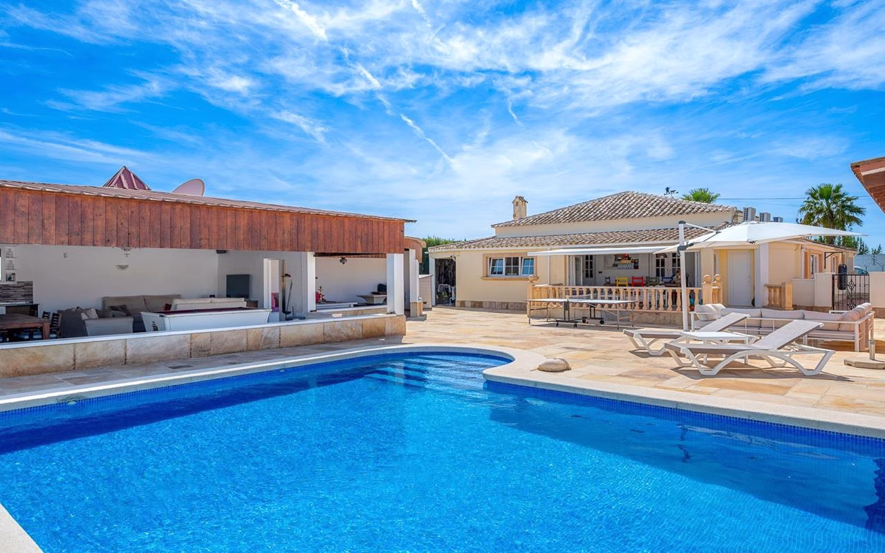 WP849_6 Bedrooms Equestrian Property with Pool, Outside BBQ/Kitchen, Guest House and 3 Box Stable Block_HEREDADES_ROJALES_ALMORADI | White Villas in Spain WhiteVillasInSpain36 6