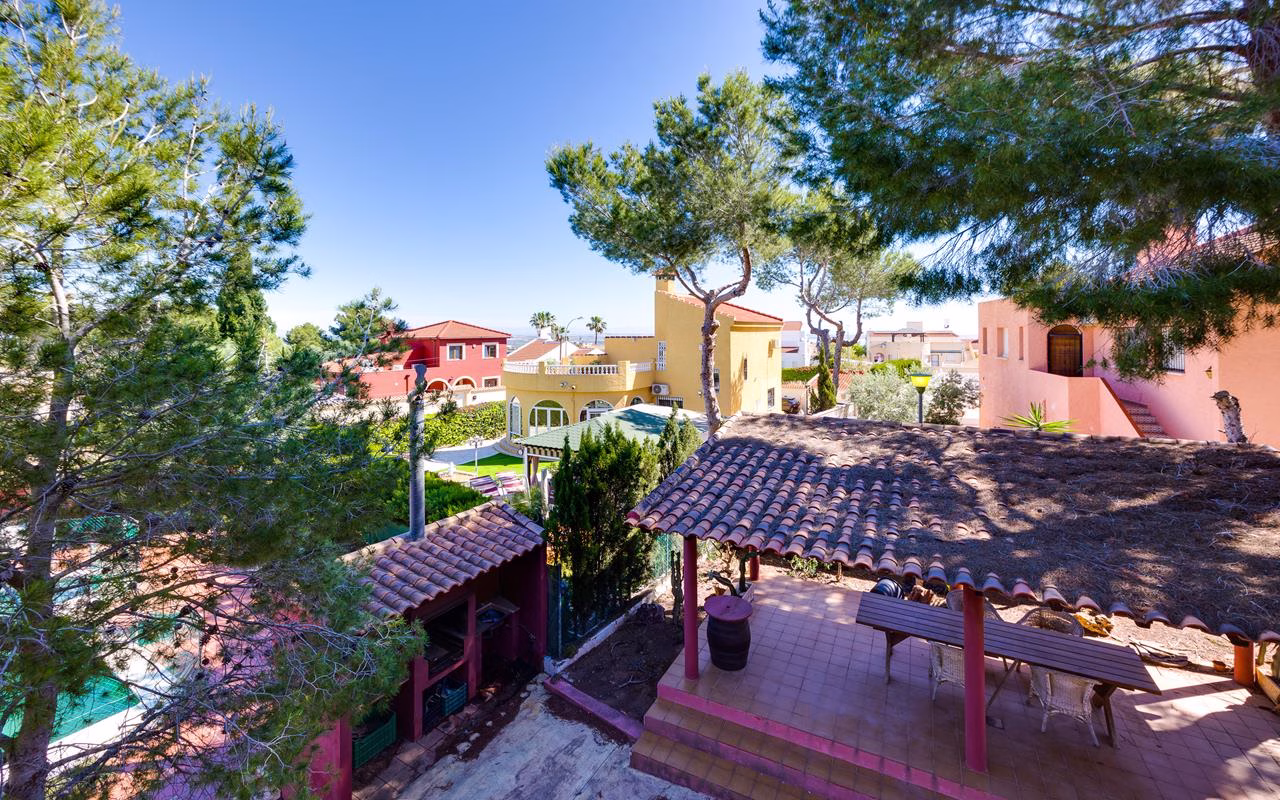 WS5415_5 Bedrooms Detached Villa with Pool, Garage, BBQ/Kitchen and Separate Guest Accommodation_SAN MIGUEL DE SALINAS | White Villas in Spain WhiteVillasInSpain37 4