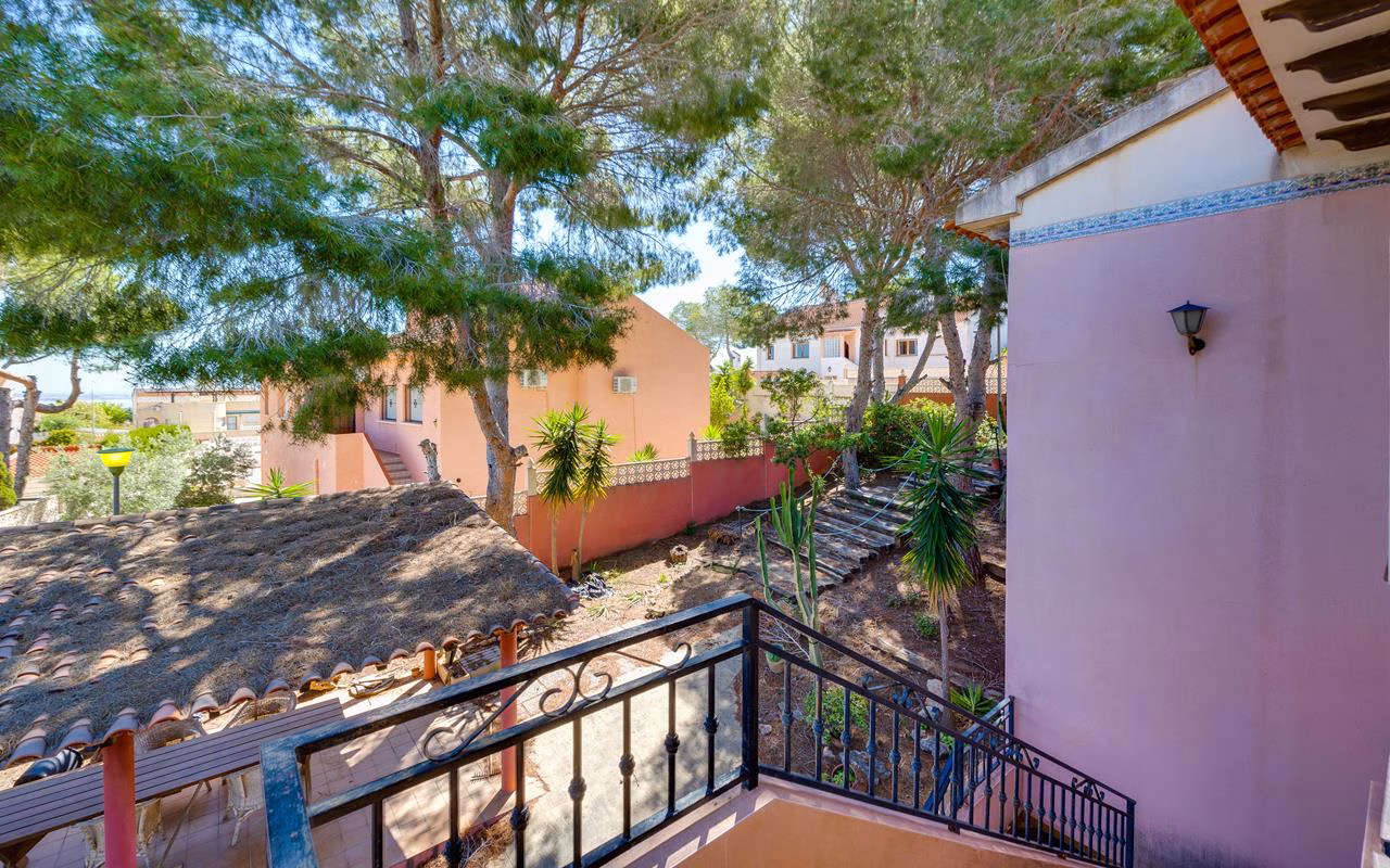 WS5415_5 Bedrooms Detached Villa with Pool, Garage, BBQ/Kitchen and Separate Guest Accommodation_SAN MIGUEL DE SALINAS | White Villas in Spain WhiteVillasInSpain38 4