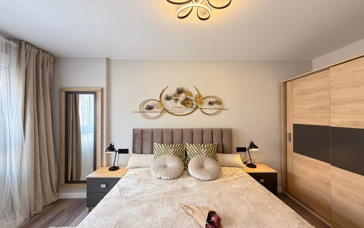 WV2590_2 Bedrooms Completely renovated Apartment on the 1st Floor with Lift and Terrace, 400m to the Beach_TORREVIEJA | White Villas in Spain WhiteVillasInSpain39 3
