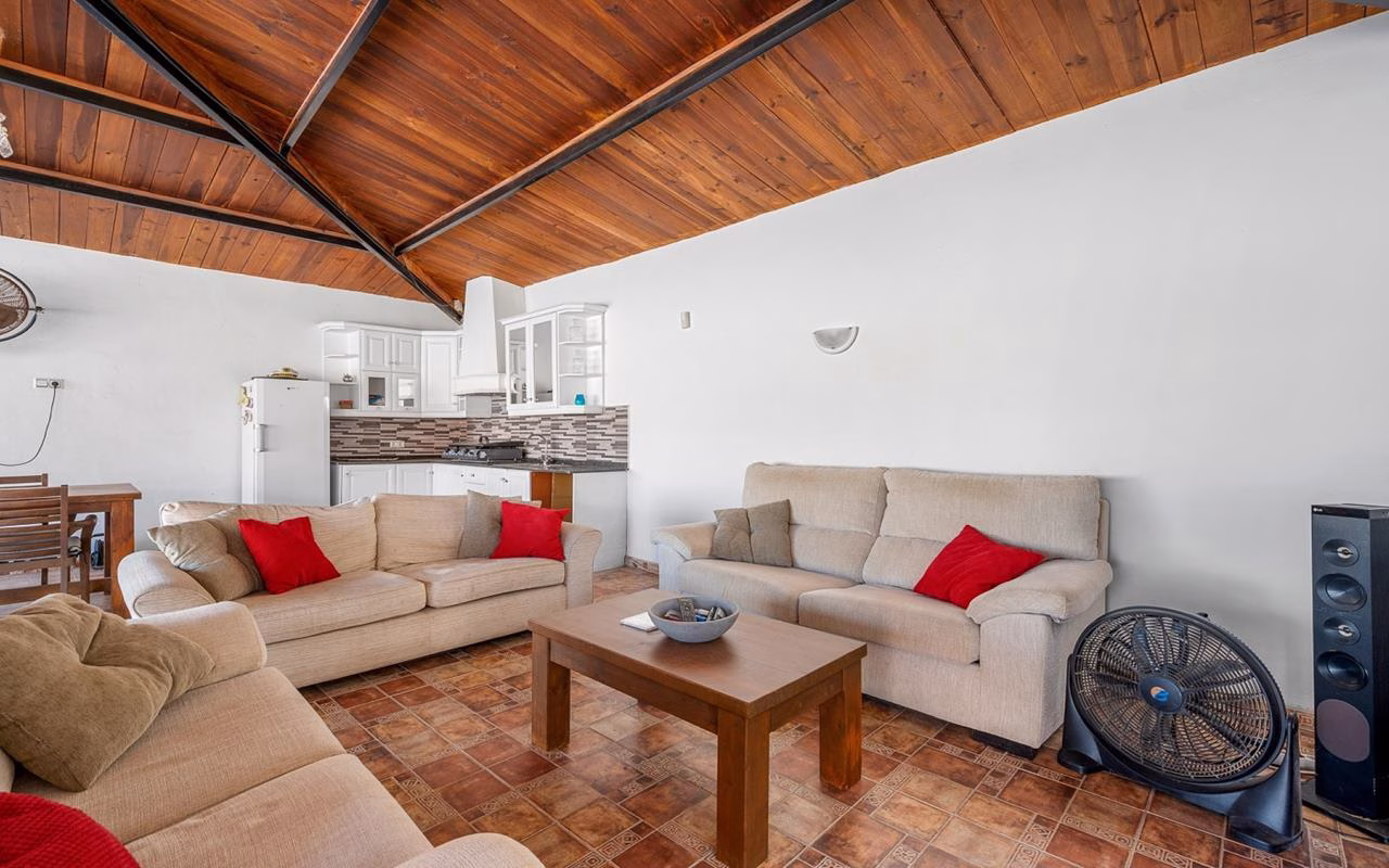WP849_6 Bedrooms Equestrian Property with Pool, Outside BBQ/Kitchen, Guest House and 3 Box Stable Block_HEREDADES_ROJALES_ALMORADI | White Villas in Spain WhiteVillasInSpain40 6