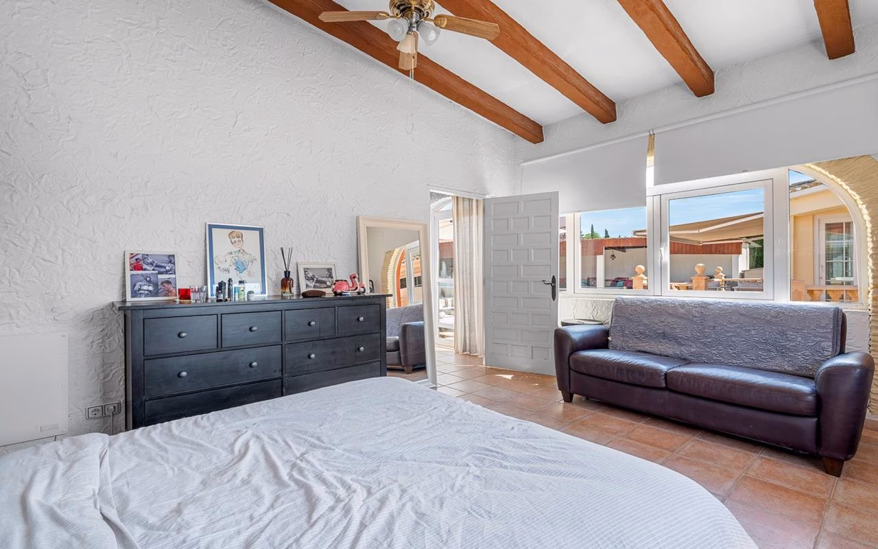 WP849_6 Bedrooms Equestrian Property with Pool, Outside BBQ/Kitchen, Guest House and 3 Box Stable Block_HEREDADES_ROJALES_ALMORADI | White Villas in Spain WhiteVillasInSpain46 5