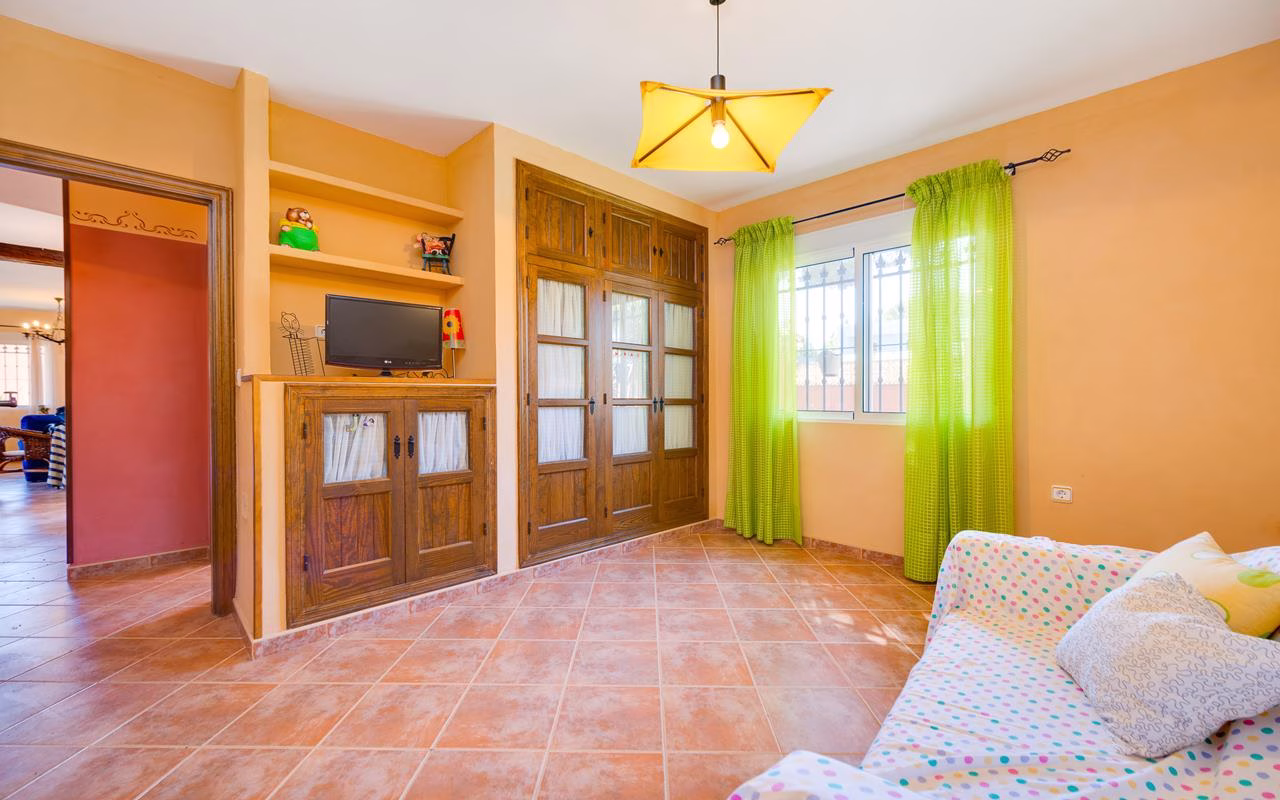 WS5415_5 Bedrooms Detached Villa with Pool, Garage, BBQ/Kitchen and Separate Guest Accommodation_SAN MIGUEL DE SALINAS | White Villas in Spain WhiteVillasInSpain52 3
