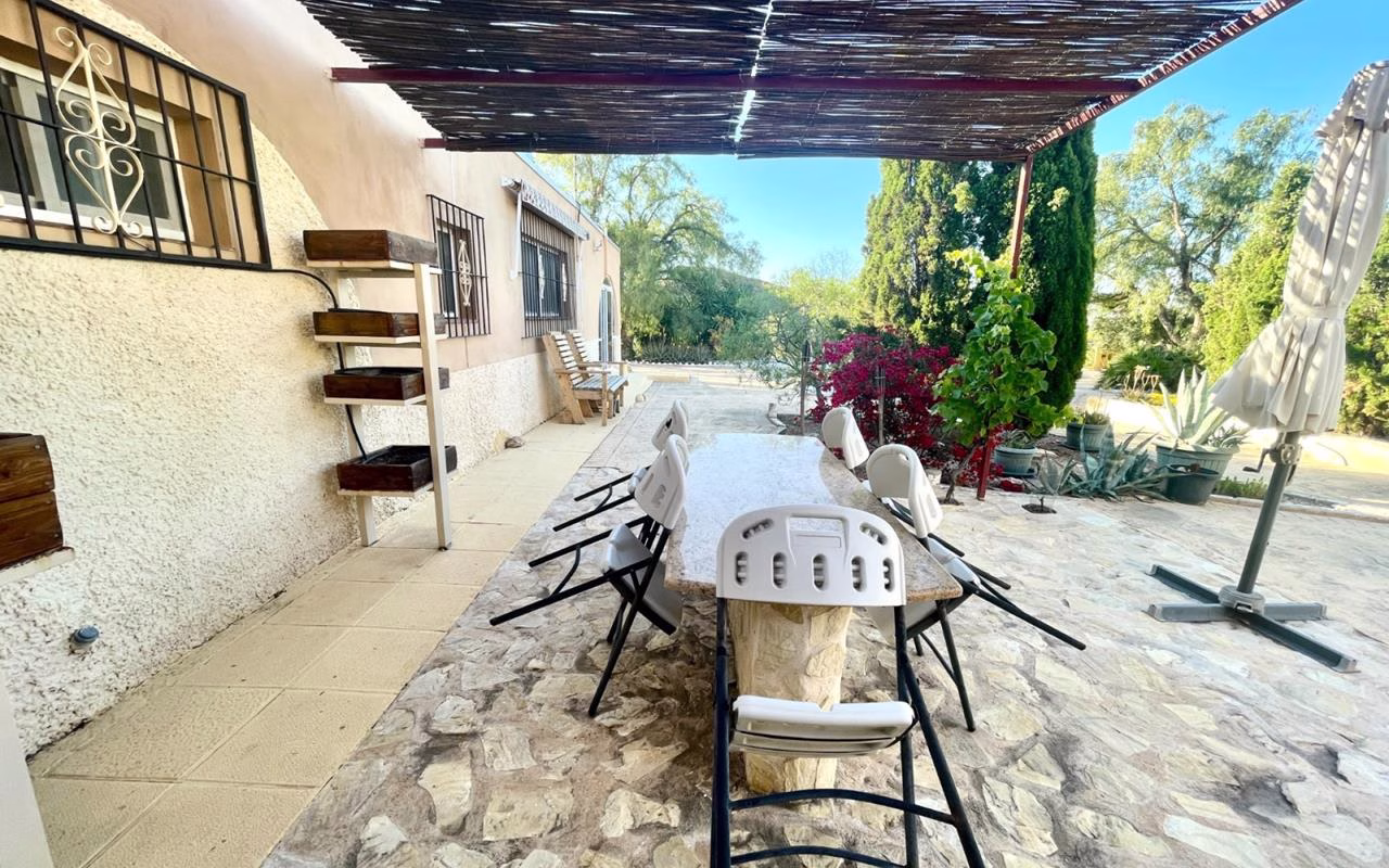 WSL1532_3 Bedrooms Exclusive Country Villa with Private Pool, Jacuzzi, BBQ & 2 Guest Houses_CREVILLENTE | White Villas in Spain 3 Bedrooms Country Villa with Pool Jacuzzi BBQ 32