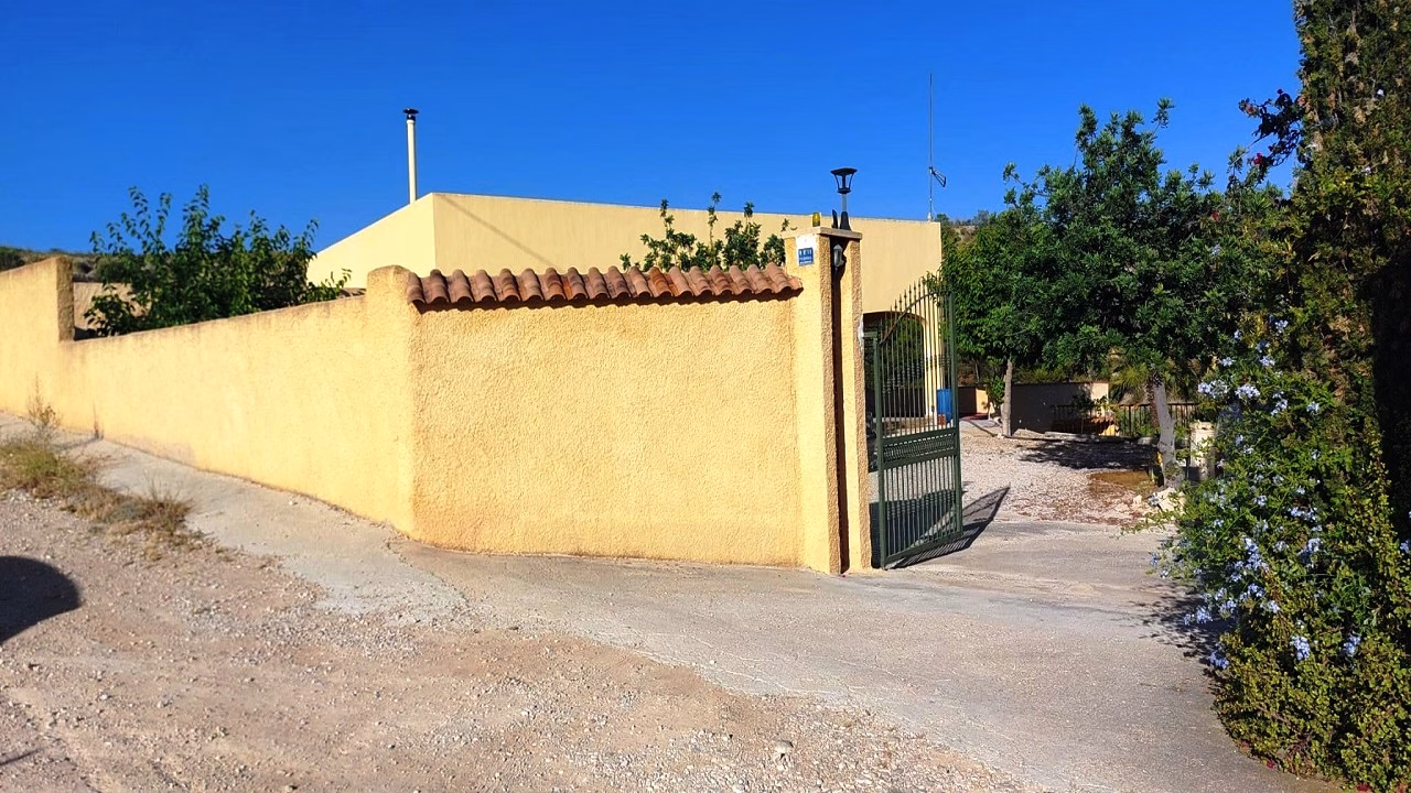 WV2606_3 Bedrooms Rustic Country House with Pool, BBQ, Solarium and Under-built_CREVILLENTE | White Villas in Spain WhiteVillasInSpain01 21