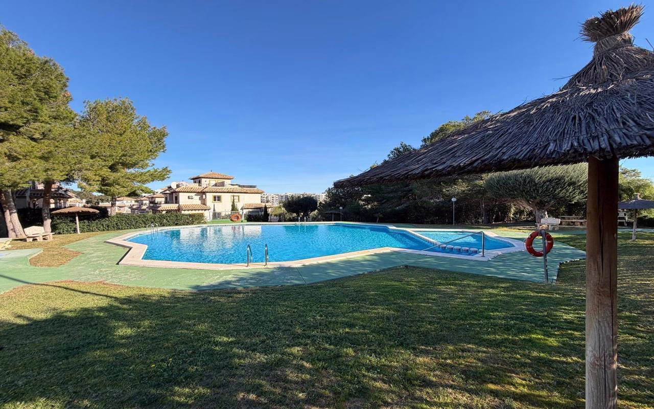 WV2604_2 Bedrooms Corner TownHouse with comm. Pool, Off-Road Parking, Glazed-In Terrace, Parking and Solarium with Sea Views_LAS FILIPINAS_VILLAMARTIN | White Villas in Spain WhiteVillasInSpain02 22