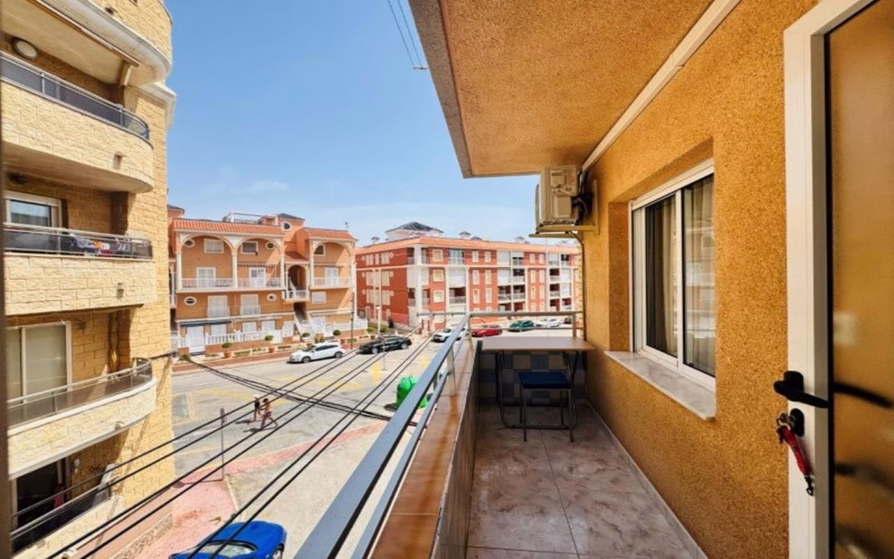 WSM1260_2 Bedrooms Renovated Apartment on 2nd Floor (No Lift), 100m to the Beach_LA MATA_TORREVIEJA | White Villas in Spain WhiteVillasInSpain06 17