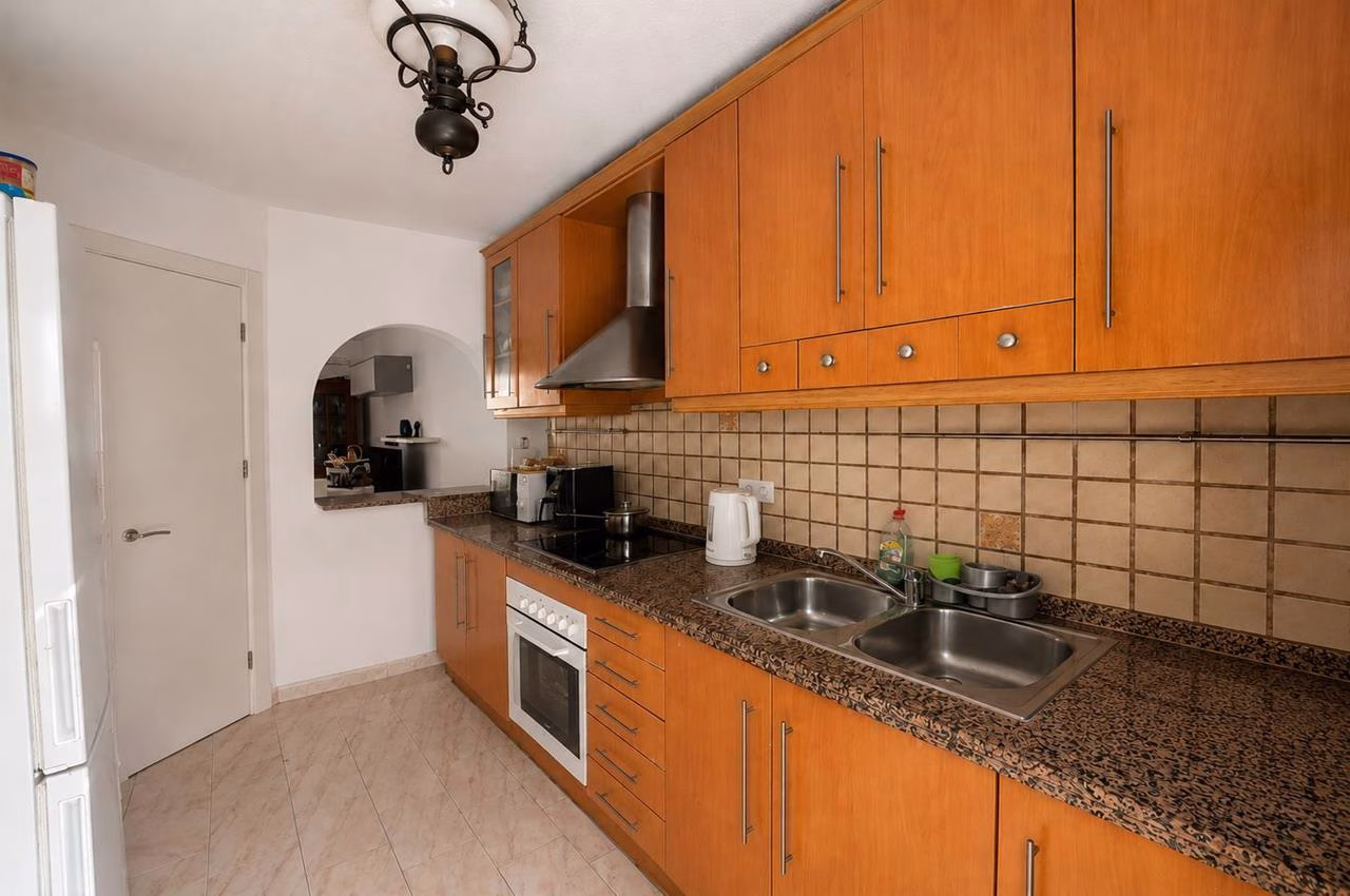 WTi3218_3 Bedrooms Reformed Town-House with Front Terrace and Courtyard_LOS BALCONES_TORREVIEJA | White Villas in Spain WhiteVillasInSpain08 18