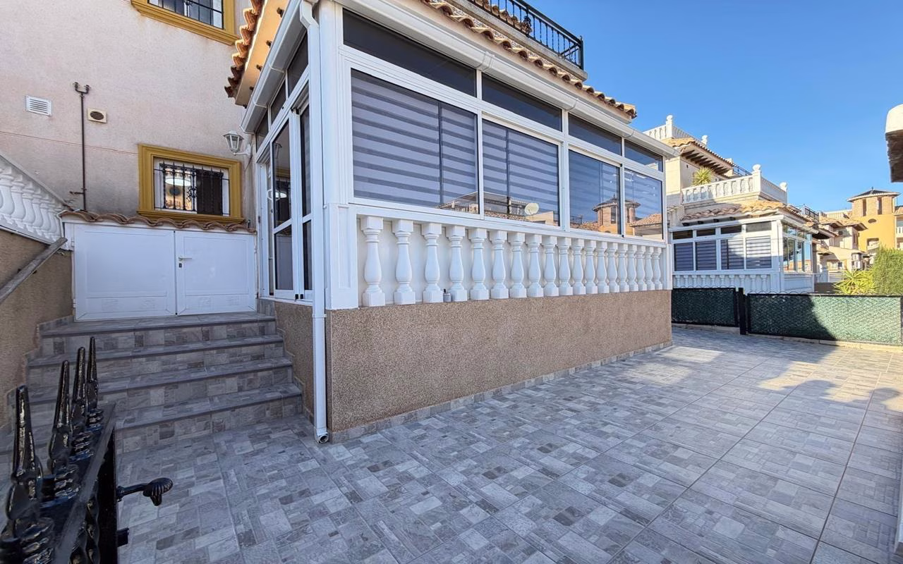 WV2604_2 Bedrooms Corner TownHouse with comm. Pool, Off-Road Parking, Glazed-In Terrace, Parking and Solarium with Sea Views_LAS FILIPINAS_VILLAMARTIN | White Villas in Spain WhiteVillasInSpain12 19