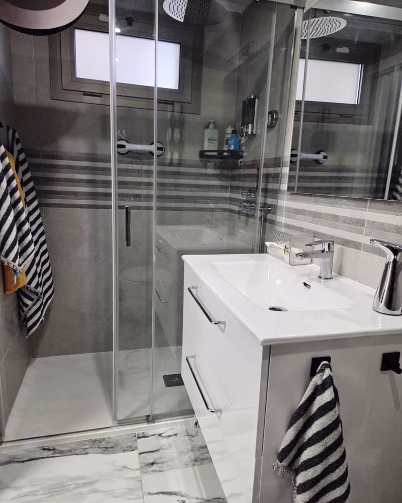 WTi2226_2 Bedrooms Modern Apartment on 2nd Floor with 3 comm. Pools, Lift Access, Parking and Sea views Terrace_VILLAMARTIN_ORIHUELA COSTA | White Villas in Spain WhiteVillasInSpain12 8