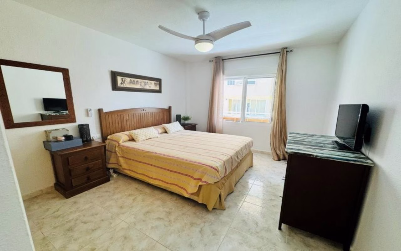 WSM1260_2 Bedrooms Renovated Apartment on 2nd Floor (No Lift), 100m to the Beach_LA MATA_TORREVIEJA | White Villas in Spain WhiteVillasInSpain17 13