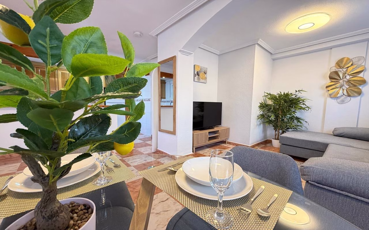 WV2604_2 Bedrooms Corner TownHouse with comm. Pool, Off-Road Parking, Glazed-In Terrace, Parking and Solarium with Sea Views_LAS FILIPINAS_VILLAMARTIN | White Villas in Spain WhiteVillasInSpain19 15