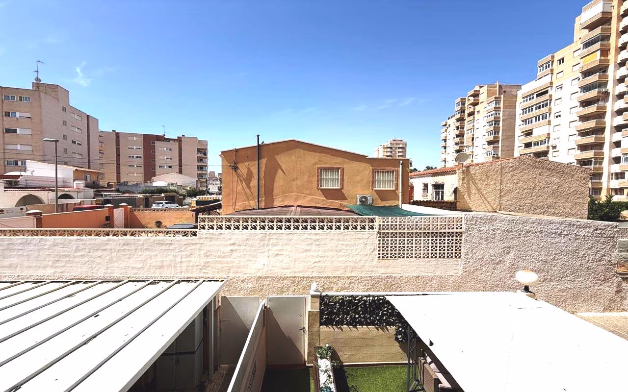 WV2605_2 Bedrooms Renovated Apartment on 1st Floor with comm. Pool, Lift Access and Terrace_TORREVIEJA | White Villas in Spain WhiteVillasInSpain23 13