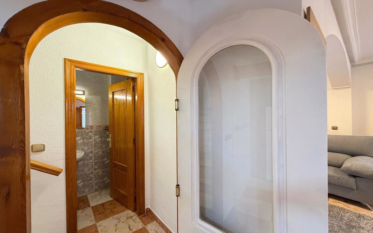 WV2604_2 Bedrooms Corner TownHouse with comm. Pool, Off-Road Parking, Glazed-In Terrace, Parking and Solarium with Sea Views_LAS FILIPINAS_VILLAMARTIN | White Villas in Spain WhiteVillasInSpain25 11