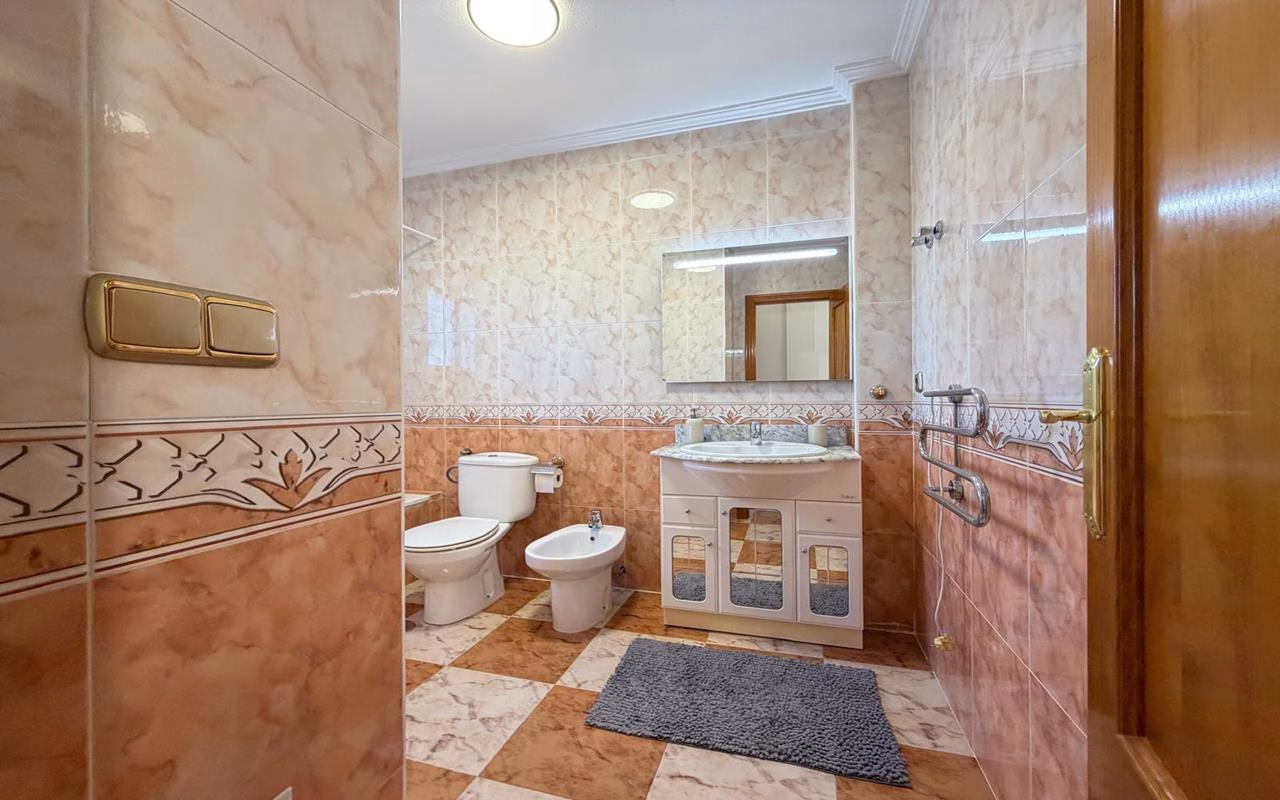 WV2604_2 Bedrooms Corner TownHouse with comm. Pool, Off-Road Parking, Glazed-In Terrace, Parking and Solarium with Sea Views_LAS FILIPINAS_VILLAMARTIN | White Villas in Spain WhiteVillasInSpain34 5