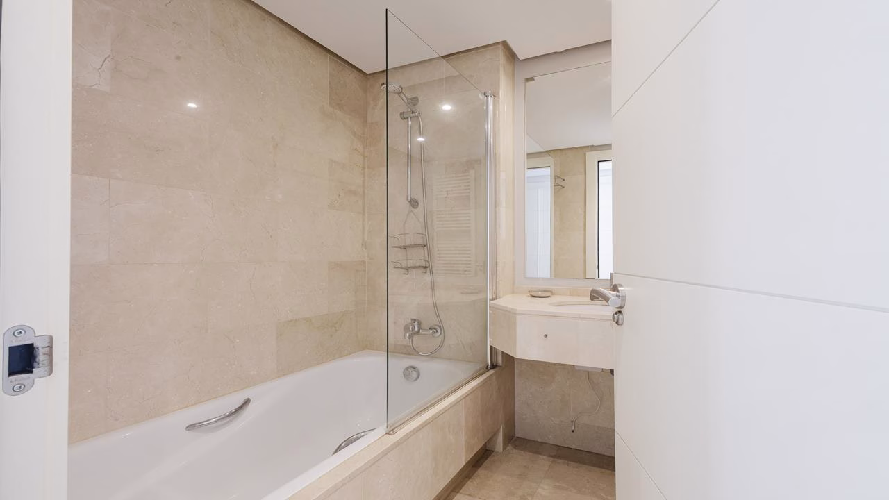 WS5406_2 Bedrooms PentHouse (3rd FL) with comm. Pool, Lift Access, Parking, Storage, Padel and Tennis courts, a Gym and Wellness areas and Sea views Terrace_LAS COLINAS GOLF_ORIHUELA COSTA | White Villas in Spain WhiteVillasInSpain35 4