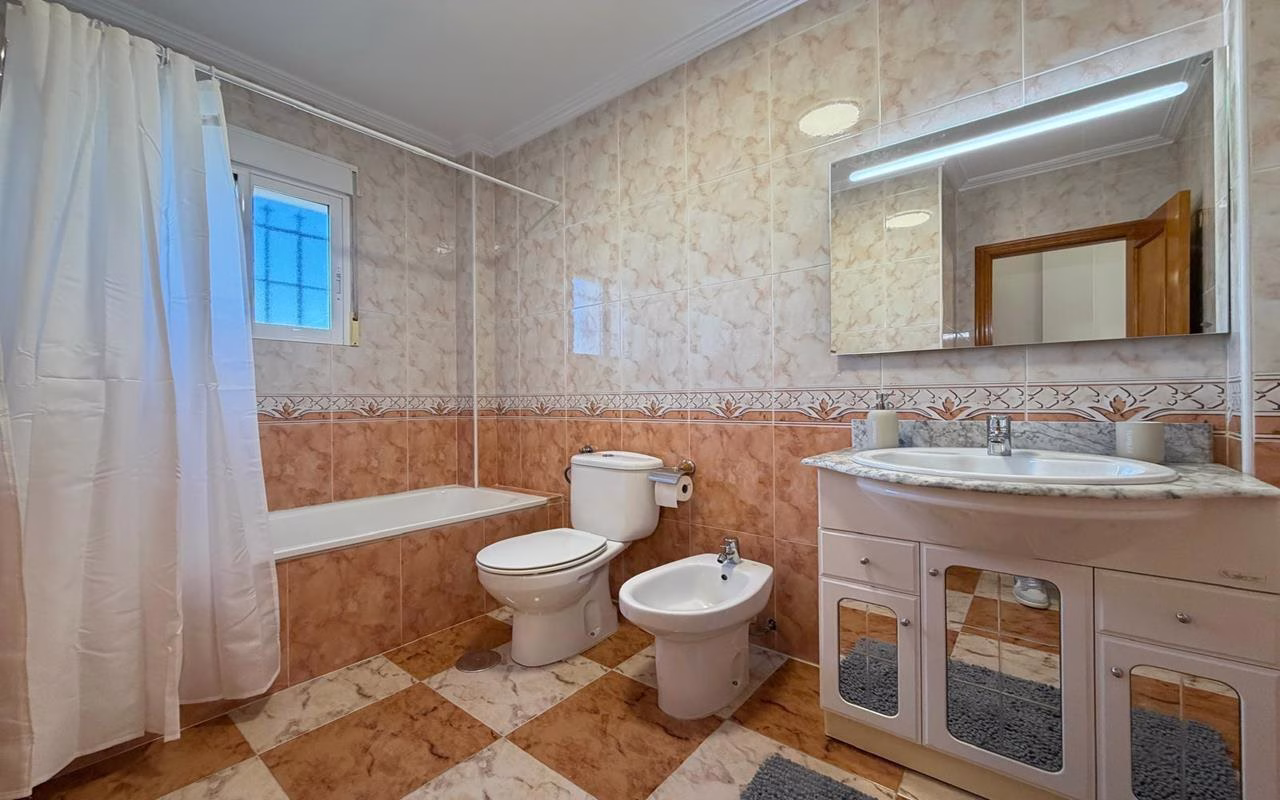 WV2604_2 Bedrooms Corner TownHouse with comm. Pool, Off-Road Parking, Glazed-In Terrace, Parking and Solarium with Sea Views_LAS FILIPINAS_VILLAMARTIN | White Villas in Spain WhiteVillasInSpain37 4
