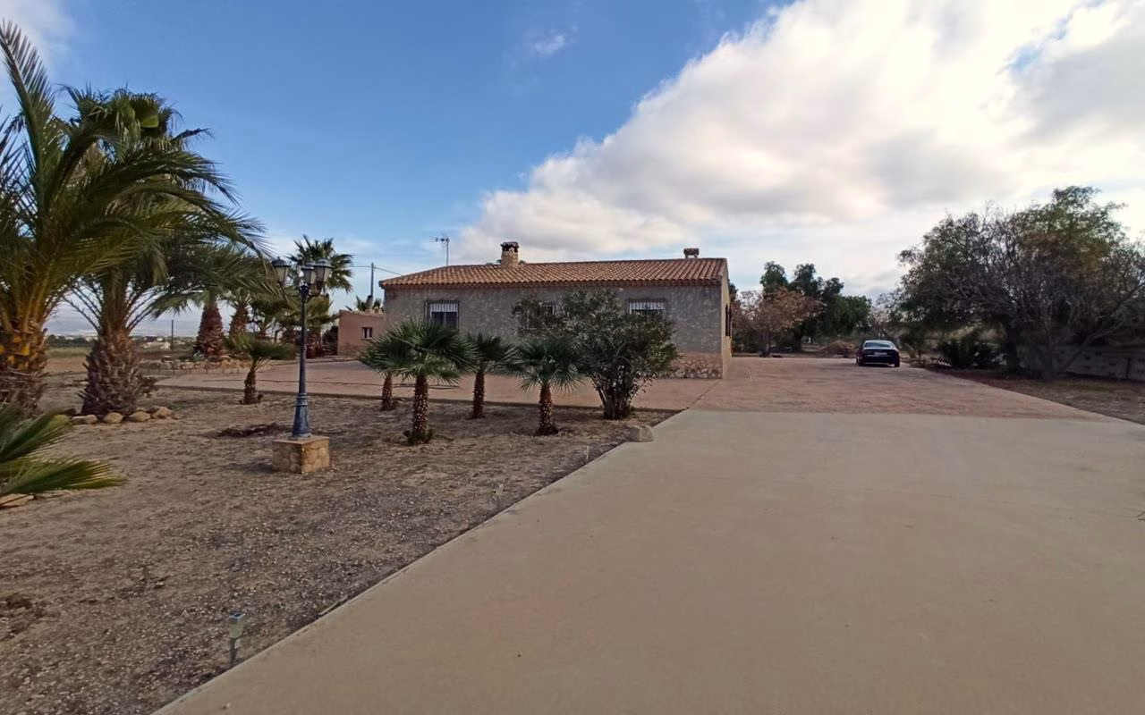 Ref: WAC0463 — ASPE – 4 Bedrooms Country Villa with Pool, Carport and BBQ/Kitchen | White Villas in Spain WhiteVillasInSpain03 20