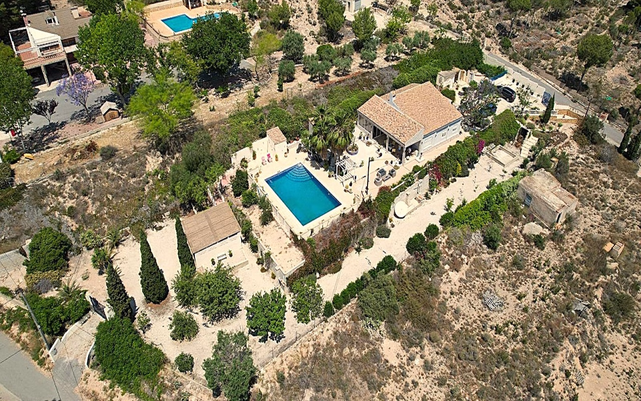 Ref: WAC0581 — ASPE – 4 Bedrooms Country Villa with Pool, Bar, BBQ, Glazed-in Lounge/Terrace and Off-Road Parking. | White Villas in Spain WhiteVillasInSpain03 24