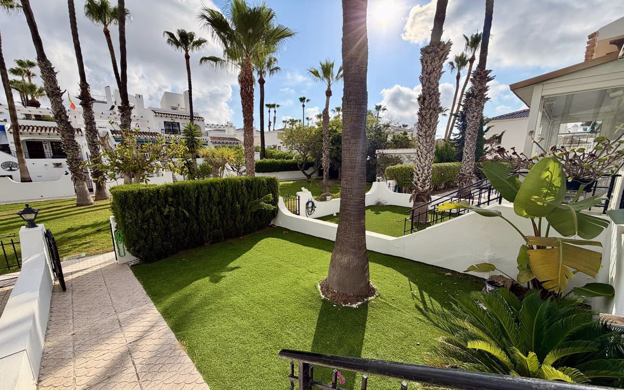 WV2608_2 Bedrooms TownHouse with comm. Pool, Glazed-in Terrace, Front and Back Garden, BBQ and Solarium_VILLAMARTIN | White Villas in Spain WhiteVillasInSpain03 7