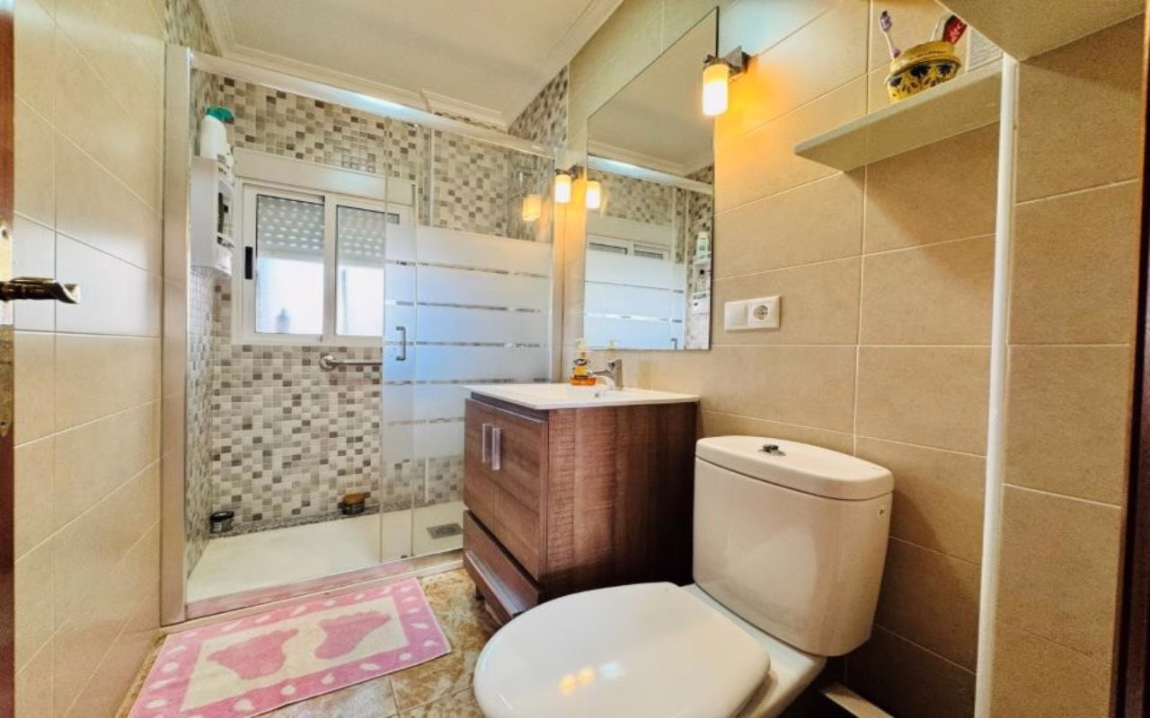 WSM1263_2 Bedrooms Apartment on 4th Floor (NO Lift) with Sea Views Terrace, 100m to the Beach_LA MATA, TORREVIEJA | White Villas in Spain WhiteVillasInSpain04 14