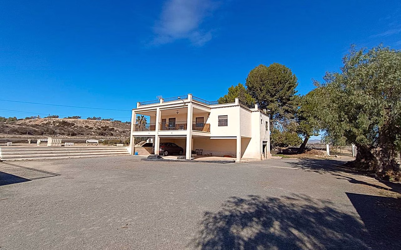 Ref: WAC0561 — ASPE – 5 Bedrooms Country Villa with Pool, Garage, Terrace and BBQ on a 58000m² Plot | White Villas in Spain WhiteVillasInSpain04 26