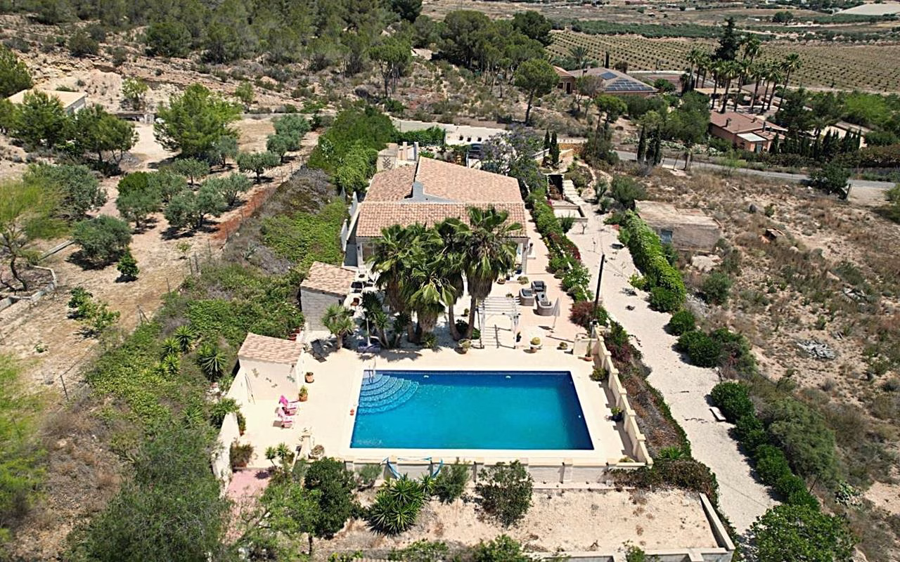 Ref: WAC0581 — ASPE – 4 Bedrooms Country Villa with Pool, Bar, BBQ, Glazed-in Lounge/Terrace and Off-Road Parking. | White Villas in Spain WhiteVillasInSpain05 24