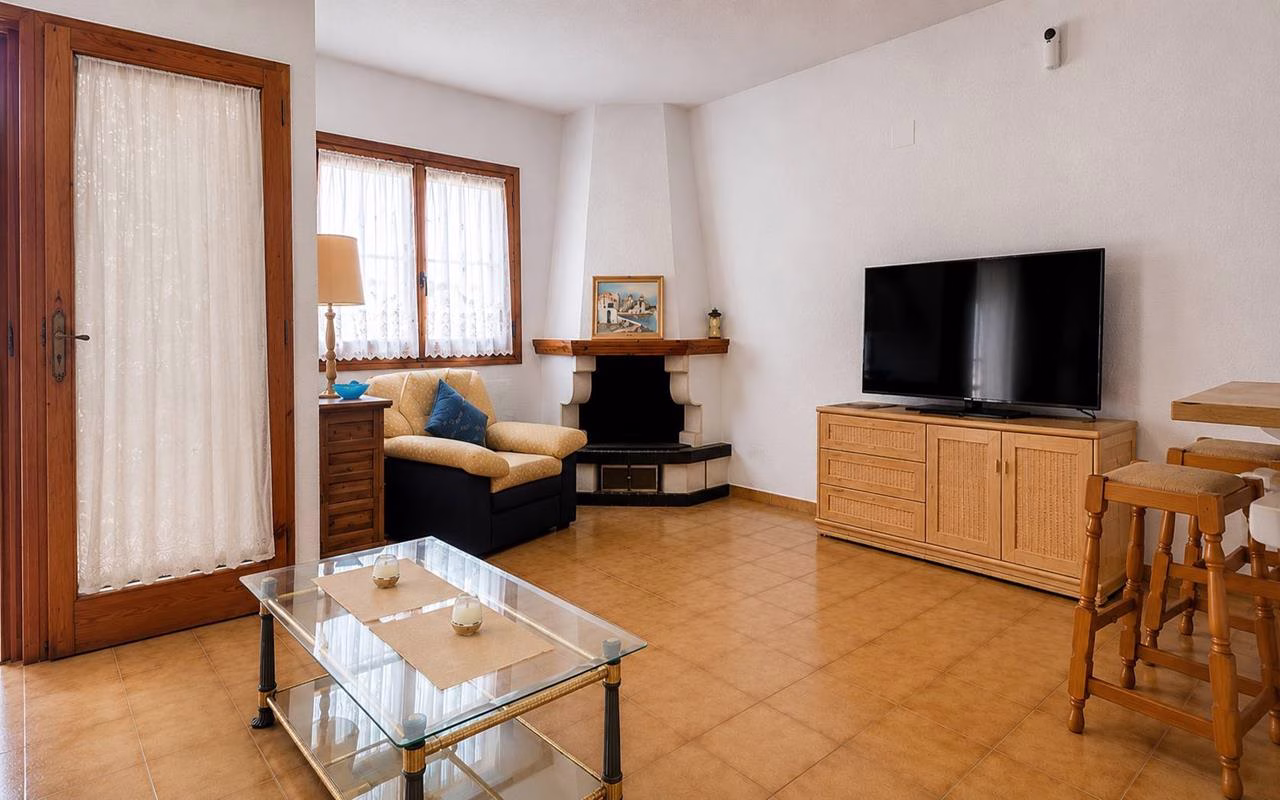 Ref: WTi3226 — PLAYA FLAMENCA – 3 Bedrooms Corner TownHouse with Front Terrace, Storage room and Parking, 500m to the Beach | White Villas in Spain WhiteVillasInSpain05 41
