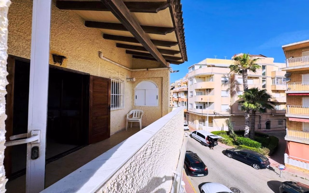 WSM1262_3 Bedrooms Duplex Apartment on 2nd Floor (NO Lift) with Terrace and Solarium, 100m to the Beach_LA MATA_TORREVIEJA | White Villas in Spain WhiteVillasInSpain05 8