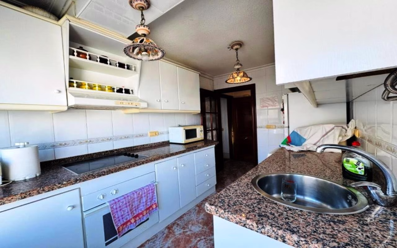 WSM1263_2 Bedrooms Apartment on 4th Floor (NO Lift) with Sea Views Terrace, 100m to the Beach_LA MATA, TORREVIEJA | White Villas in Spain WhiteVillasInSpain06 14