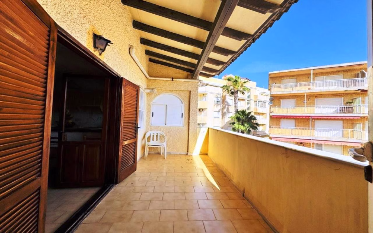 WSM1262_3 Bedrooms Duplex Apartment on 2nd Floor (NO Lift) with Terrace and Solarium, 100m to the Beach_LA MATA_TORREVIEJA | White Villas in Spain WhiteVillasInSpain06 8