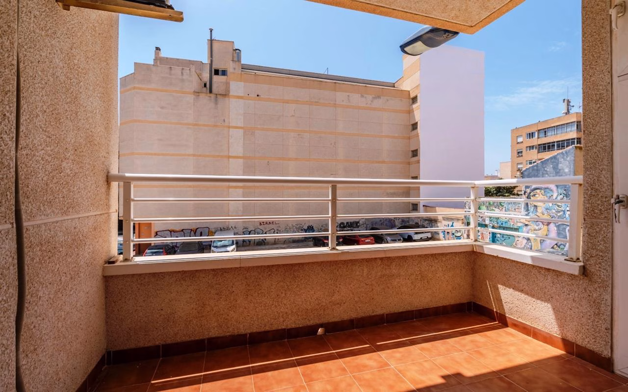 Ref: WV2611 — TORREVIEJA – 2 Bedrooms Town centre Apartment on 1st Floor with Lift Access, 1Km to the Beach | White Villas in Spain WhiteVillasInSpain07 39