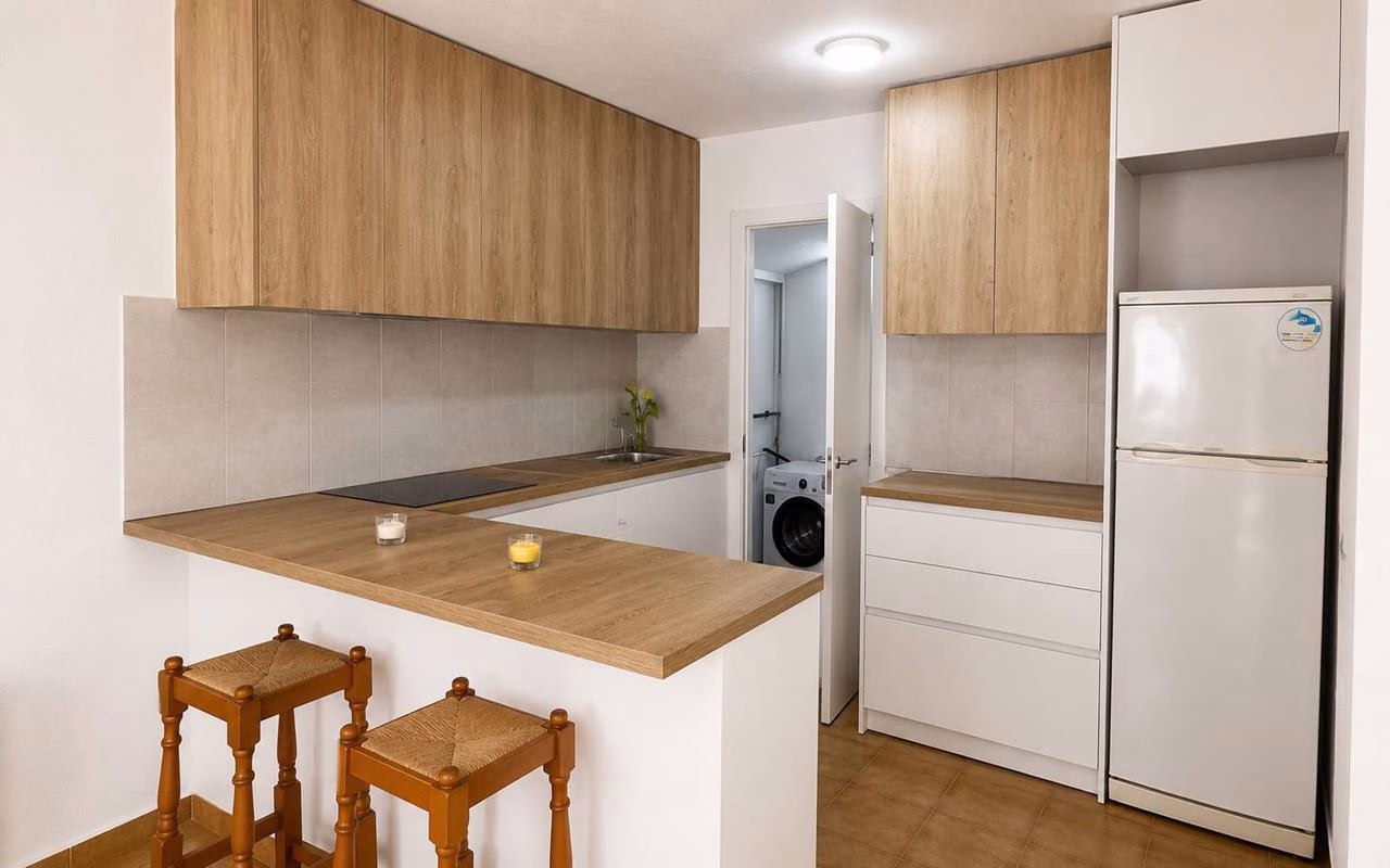 Ref: WTi3226 — PLAYA FLAMENCA – 3 Bedrooms Corner TownHouse with Front Terrace, Storage room and Parking, 500m to the Beach | White Villas in Spain WhiteVillasInSpain07 41