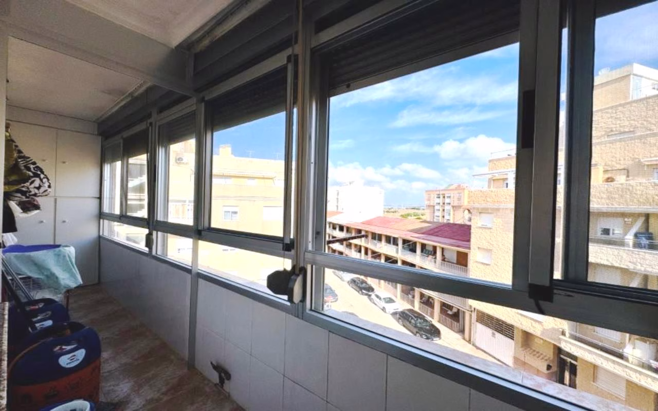 WSM1263_2 Bedrooms Apartment on 4th Floor (NO Lift) with Sea Views Terrace, 100m to the Beach_LA MATA, TORREVIEJA | White Villas in Spain WhiteVillasInSpain09 14