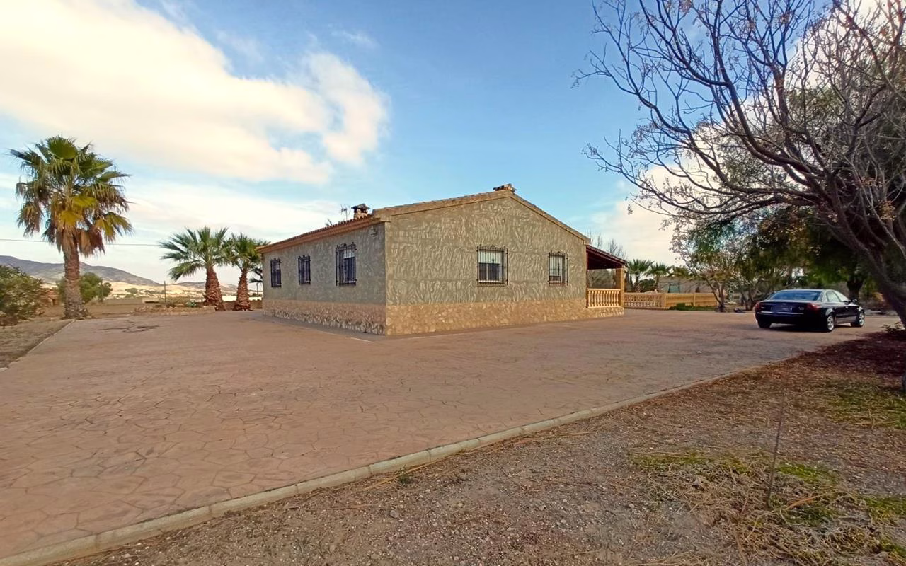 Ref: WAC0463 — ASPE – 4 Bedrooms Country Villa with Pool, Carport and BBQ/Kitchen | White Villas in Spain WhiteVillasInSpain09 20